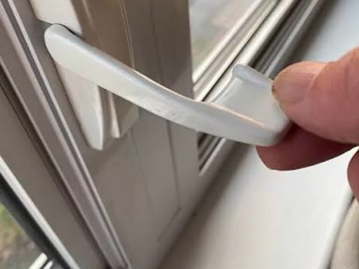 Window lock and handle repair in Broward County, Florida